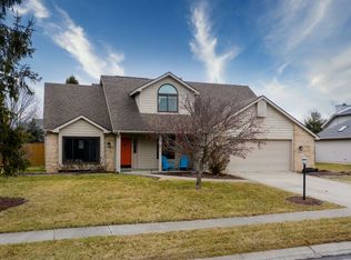 9724 White Hill Ct, Fort Wayne, IN 46804