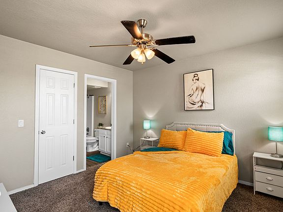 4th image of 2930 N Shartel Ave #117