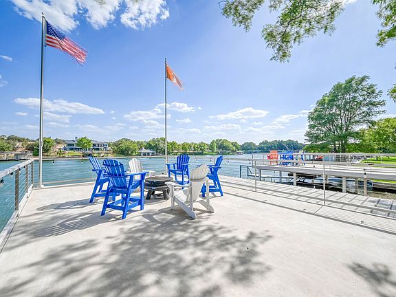 4th image of 2140 Williams Lakeshore