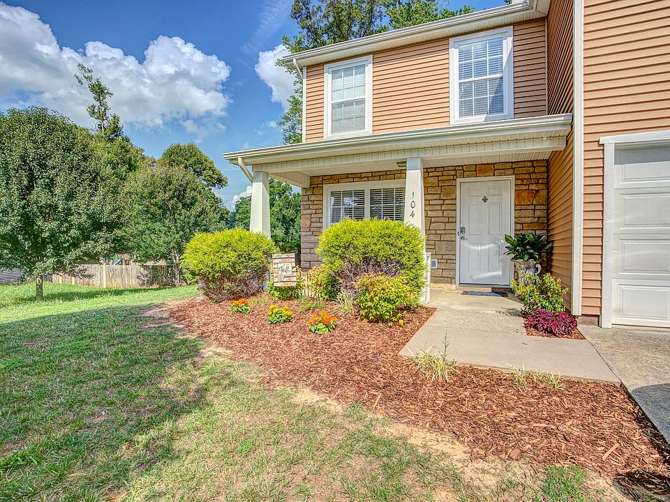 1st image of 104 Glory Ct