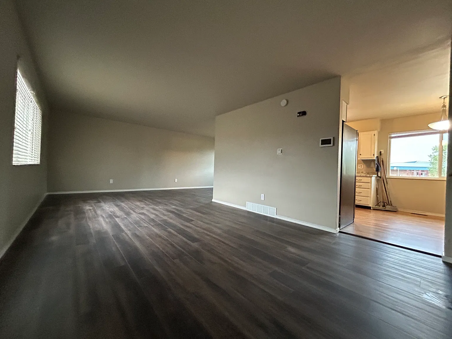 3 bed, 1800 sqft, $2,195 — Photo 3