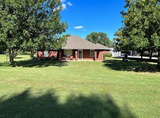 11 Cardinal Ln, Shawnee, OK 74804