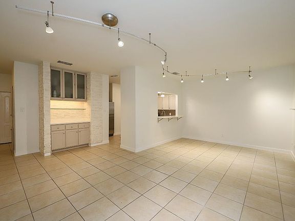 3rd image of 9804 Cantera Ct Unit 23