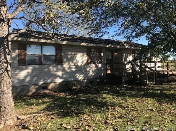 1320 S 5th St, Okemah, OK 74859