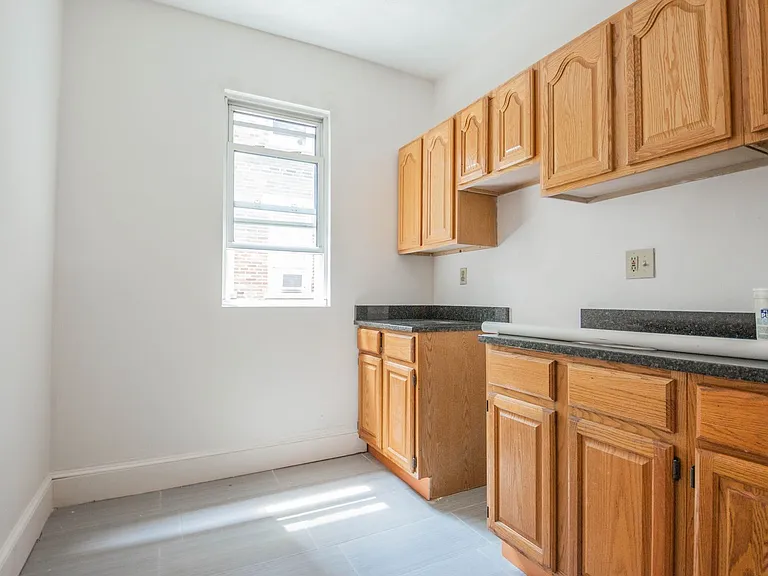 15 Scottfield Rd #4 — Photo 3