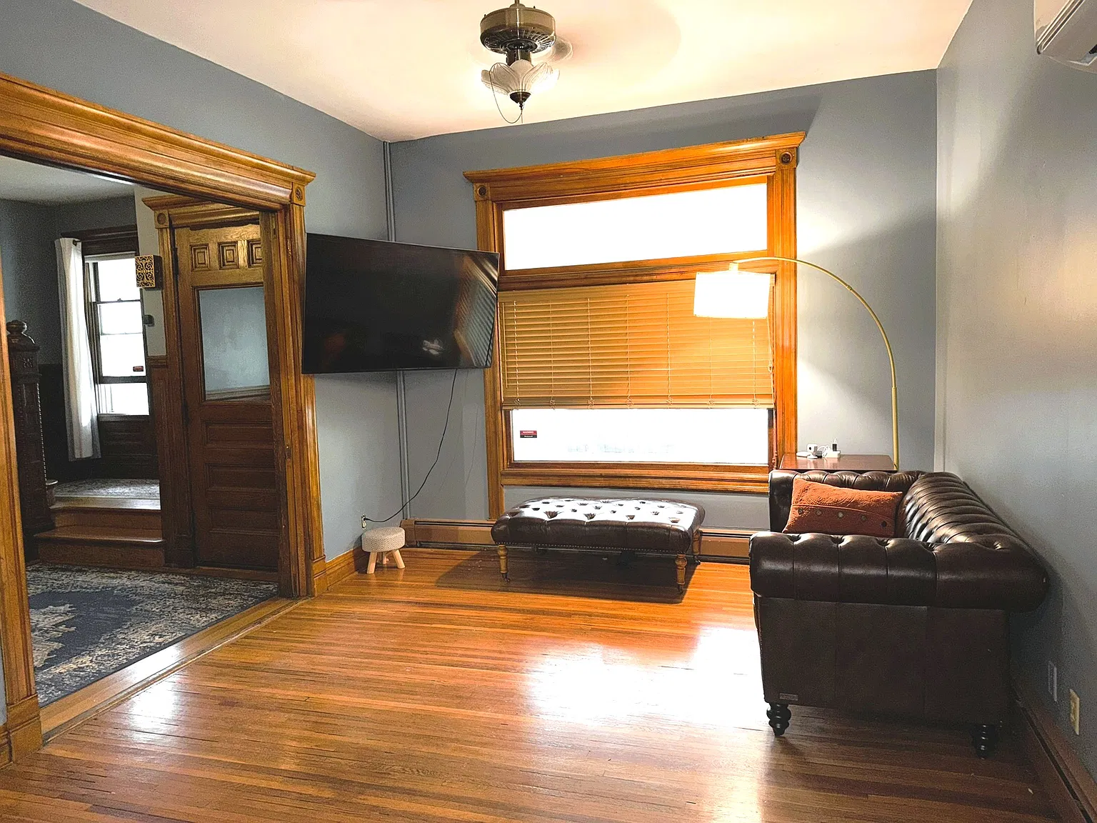 Charming 4BR duplex — Photo 3
