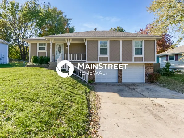 145 SW 26th St, Blue Springs, MO 64015