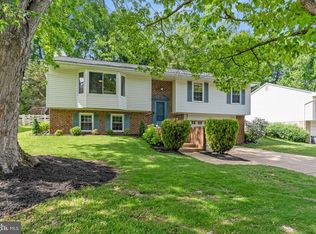 6210 Fushsimi Ct, Burke, VA 22015