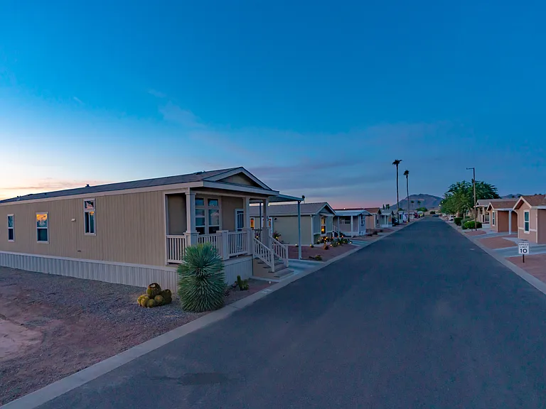 Lost Dutchman — Photo 14