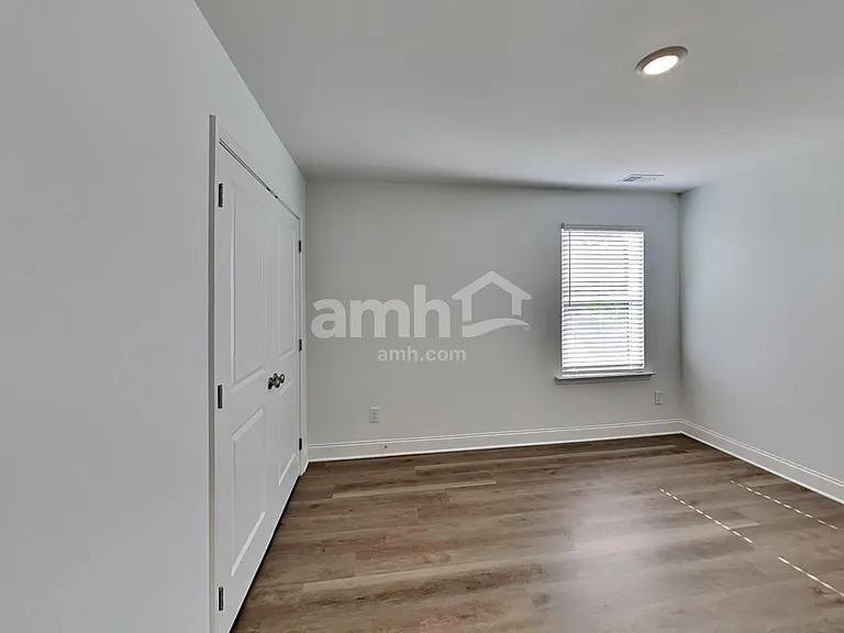1025 Highland Walk — Photo 24