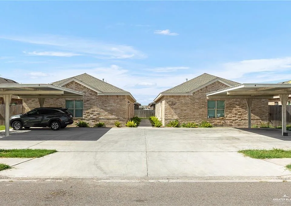 2708 E Eisenhower Ave #4