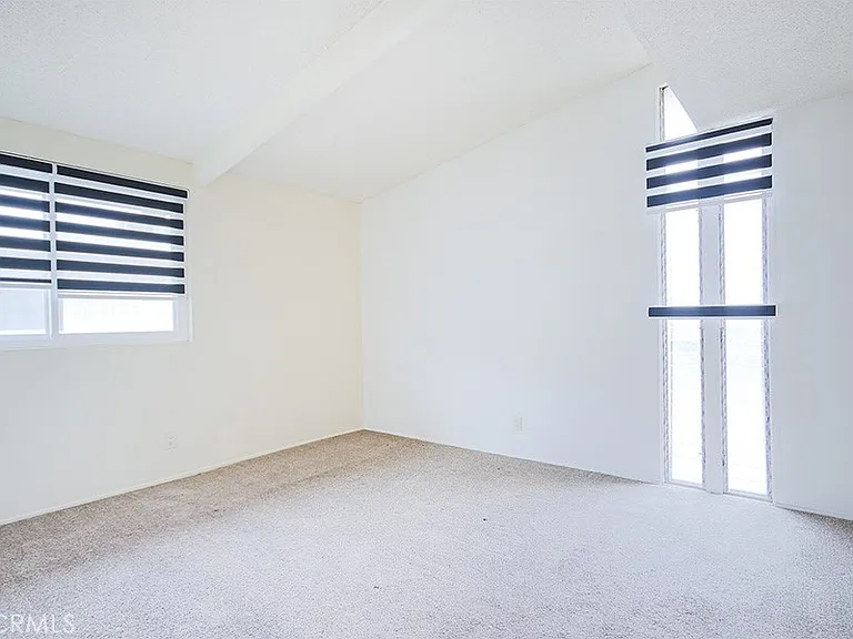 5542 Fernhill Cir #B — Photo 11