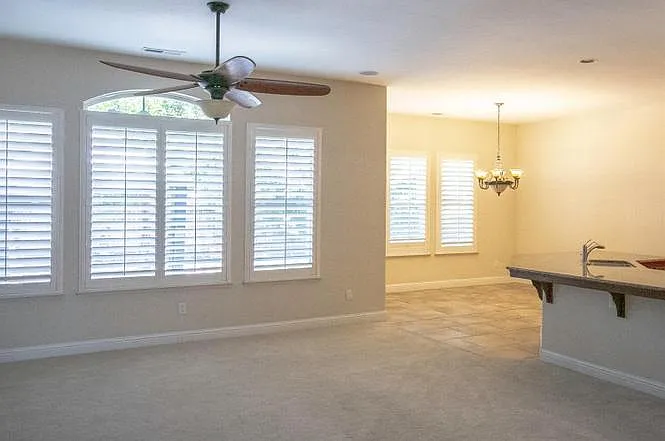 5895 N Torrey Pines Ave — Photo 4