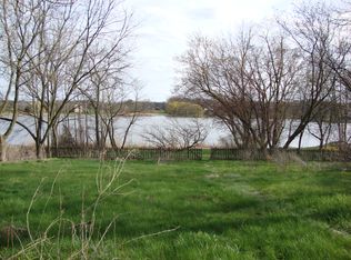 22815 W Long Grove Rd, Deer Park, IL 60010