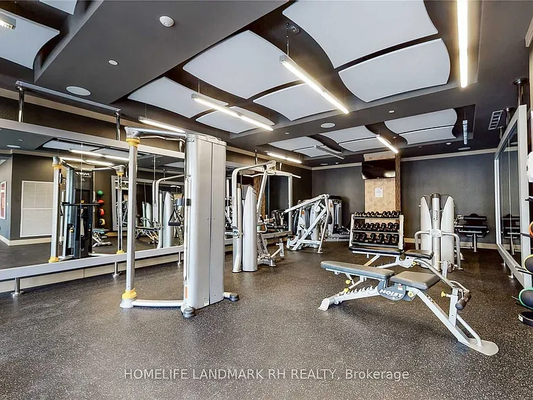18 Graydon Hall Dr #208 — Photo 15
