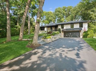 615 Midway Park, Glen Ellyn, IL 60137
