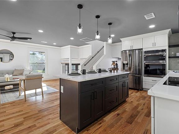 3rd image of 2787 Pendant Pl