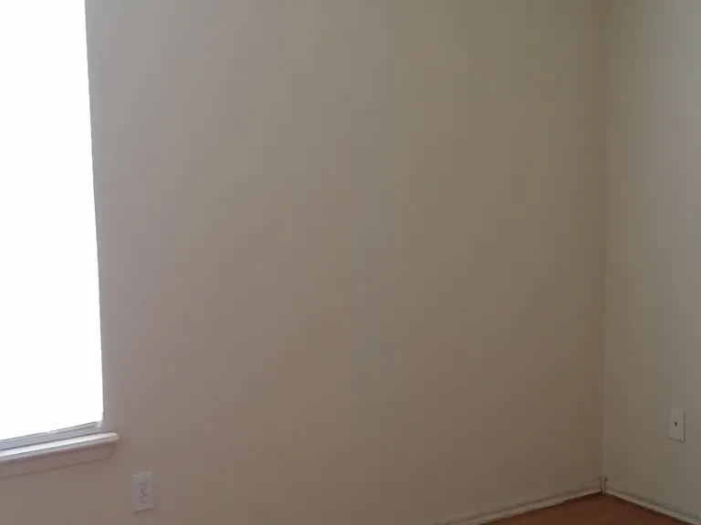 1408 Buena Vista Cir — Photo 13