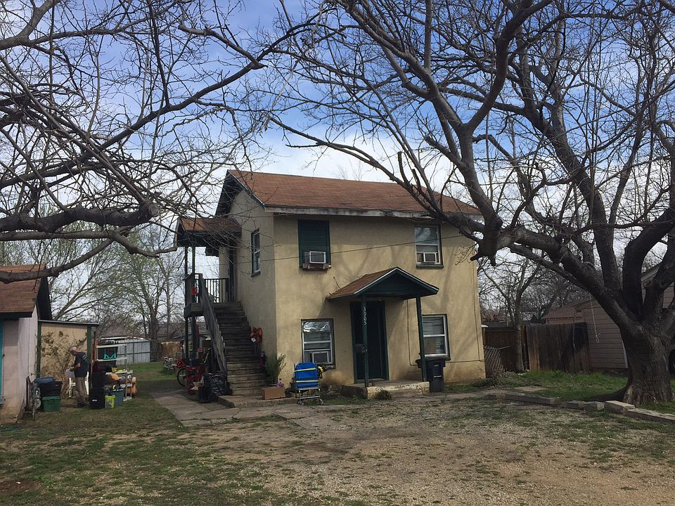 2nd image of 3903 Menn St