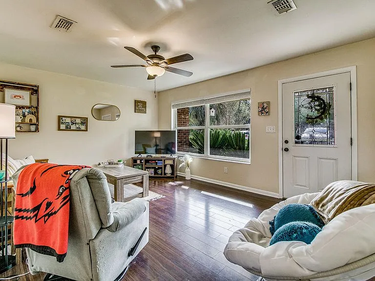 2172 Atwood Dr — Photo 3