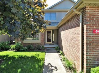 496 Dottie Ct, Tallmadge, OH 44278