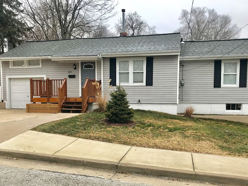 2nd image of 522 Bainbridge Rd