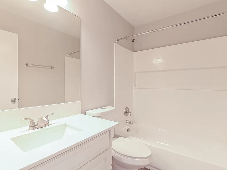 801 Zinnia Cir — Photo 14