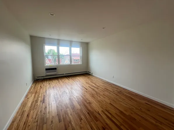 48-32 59th Street 3 image 3 of 10