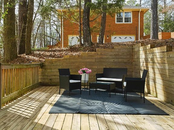 4th image of 814 Willow Oak Dr