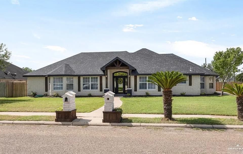 1st image of 886 Quail Hollow Dr