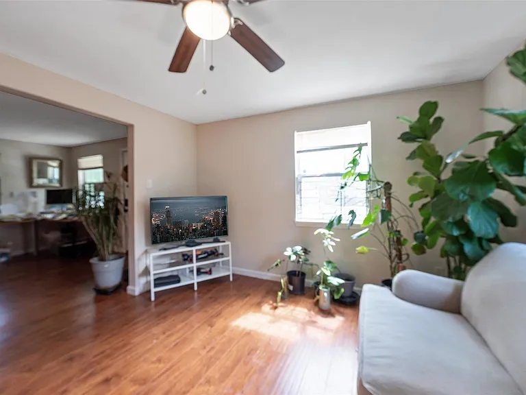 8314 Brandon St — Photo 10