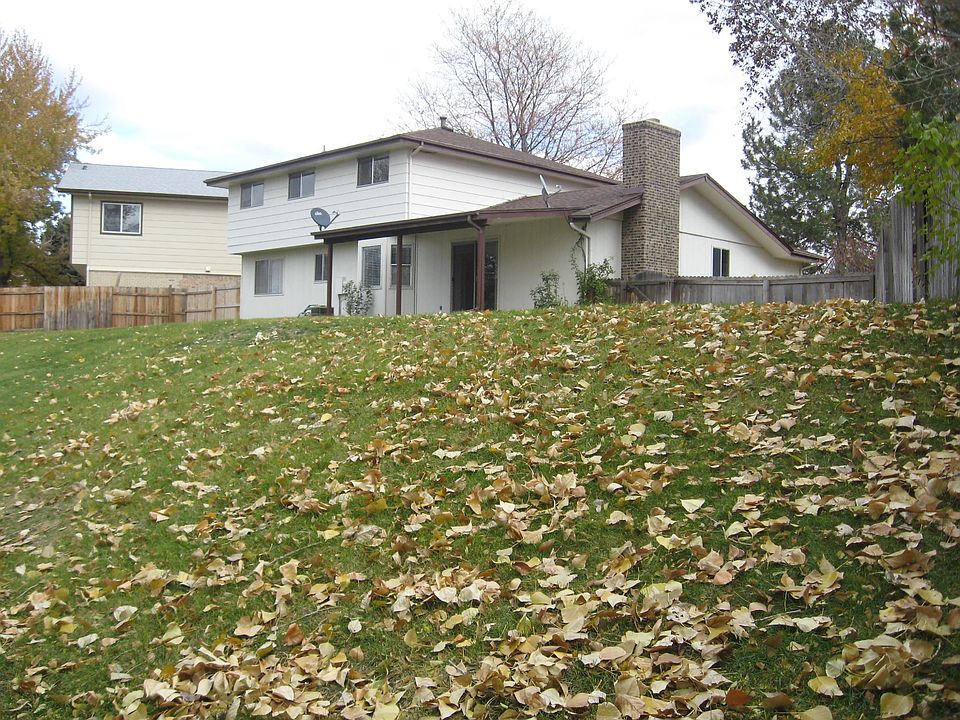 2nd image of 4413 E Maplewood Ave