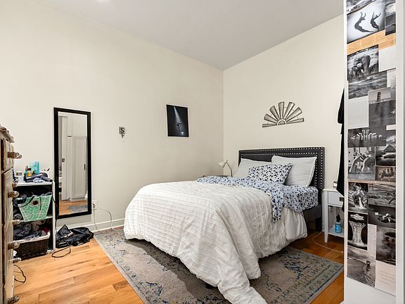 5th image of 144 W 17th St #2R