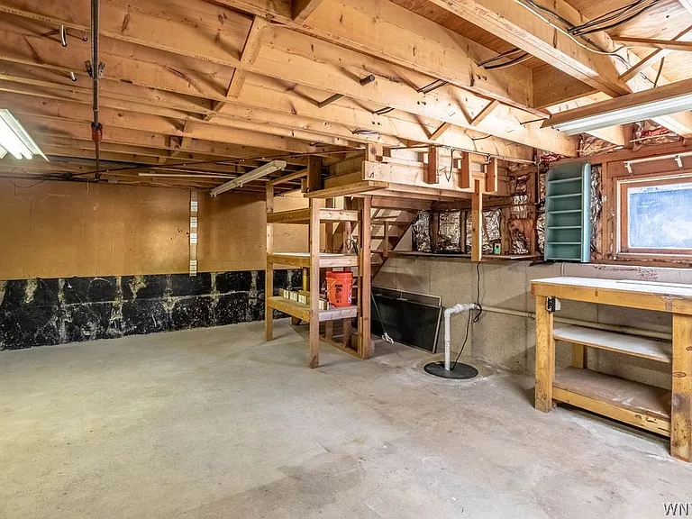 28 Mead St — Photo 48