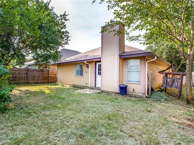 6817 Haltom Rd — Photo 21