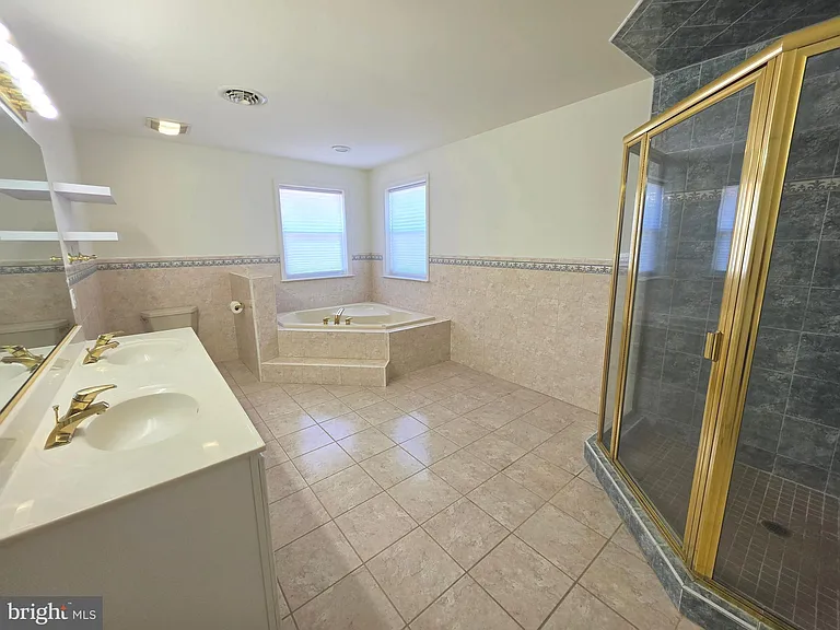 109 Masters Ln — Photo 41