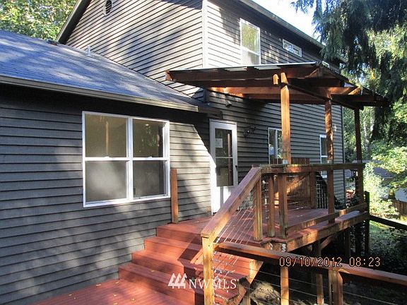 2nd image of 19844 Irwin Avenue NE