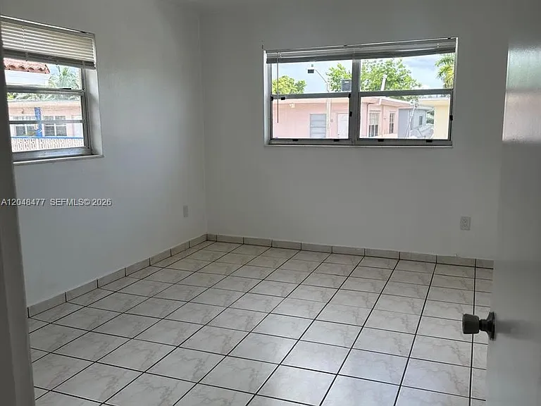 7860 Harding Ave #4B — Photo 11