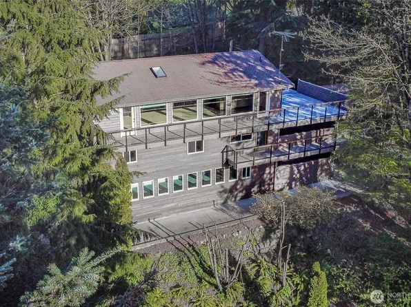 28611 16th Avenue S, Federal Way, WA 98003