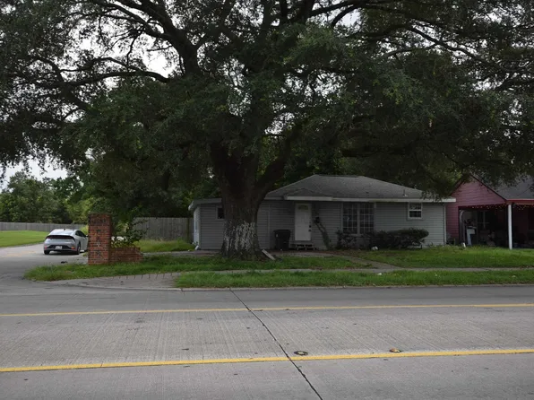 2452 12th St, Lake Charles, LA 70601