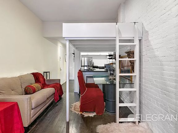 2nd image of 424 W 46th St APT 1D