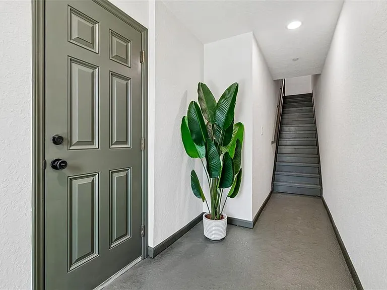 504 Wheaton Trent Pl — Photo 2