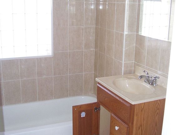 3rd image of 6559 S Fairfield Ave