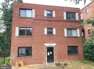 302 Atlantic St SE #301, Washington, DC 20032