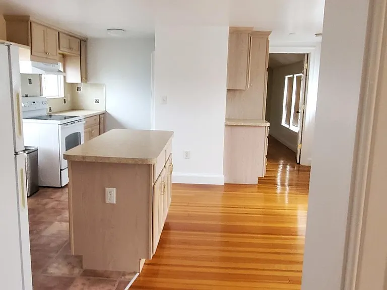 62 Elm St #1 — Photo 2