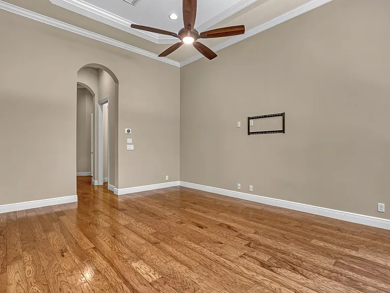 6464 Bellamalfi St — Photo 36