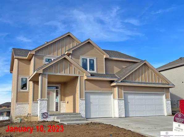 12638 Carpenter St, Papillion, NE 68046