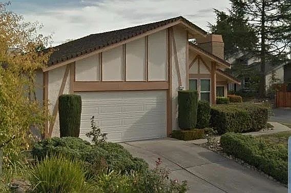 1st image of 8239 Crestshire Cir