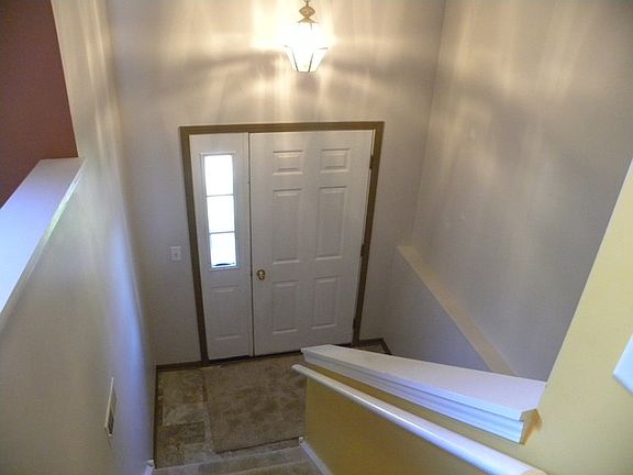3rd image of 14 W Big Horn Dr