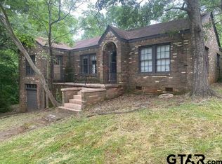 710 S Dickinson Dr, Rusk, TX 75785